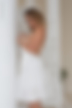 [photodromm.com] 2020-04/[photodromm.com] - 2020.04.04 - Sharona - The Queen (x50) 2000x3000/04l.jpg