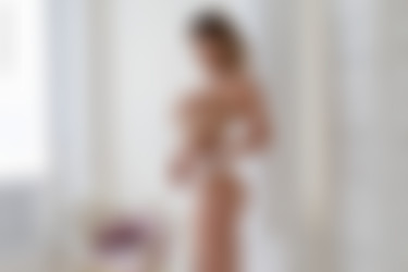 [photodromm.com] 2020-04/[photodromm.com] - 2020.04.04 - Sharona - The Queen (x50) 2000x3000/10l.jpg